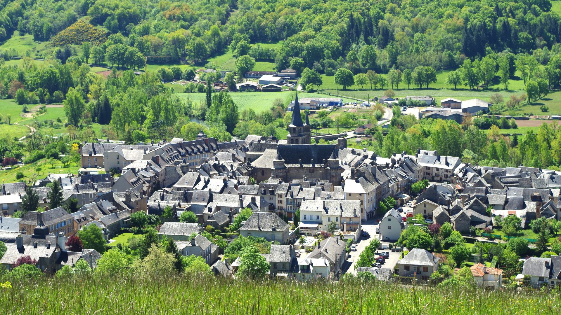 Des coteaux de Malet au bois du Bon Dieu